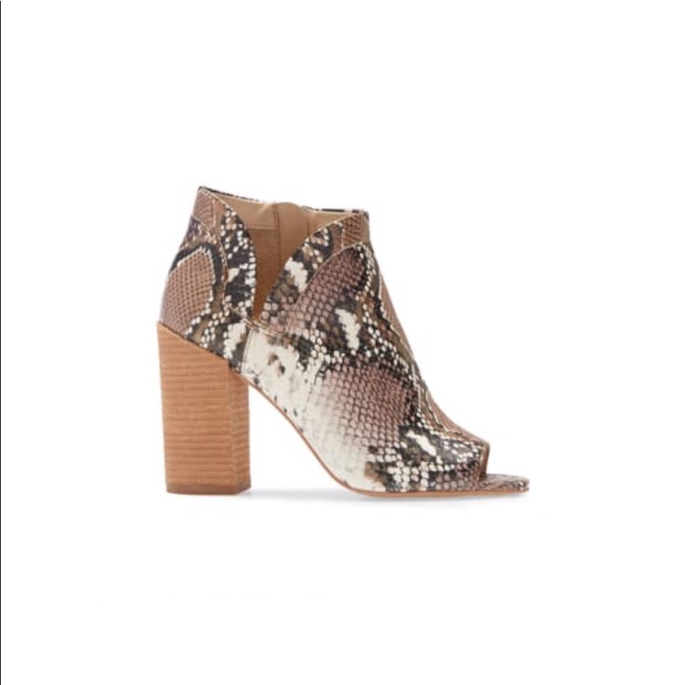 New Vince Camuto Fedrilla Snake Print Embossed Block Heel Peep Toe Bootie - Picture 7 of 15